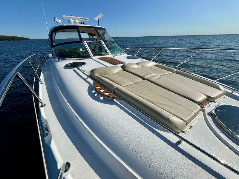 OUTSTANDING 45ft Doral Yacht For Sale