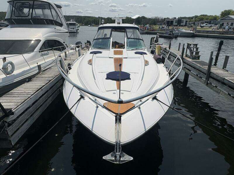 OUTSTANDING 45ft Doral Yacht For Sale