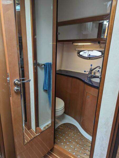 OUTSTANDING 45ft Doral Yacht For Sale