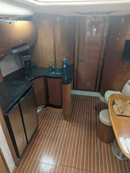 OUTSTANDING 45ft Doral Yacht For Sale