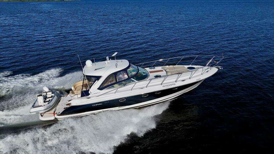 OUTSTANDING 45ft Doral Yacht For Sale