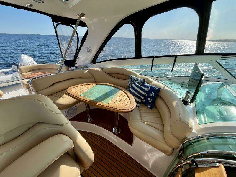 OUTSTANDING 45ft Doral Yacht For Sale