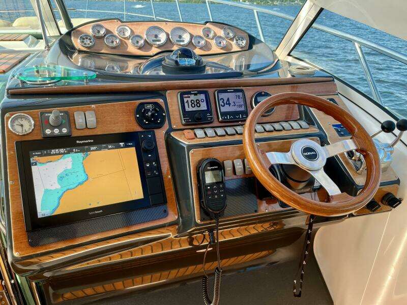 OUTSTANDING 45ft Doral Yacht For Sale