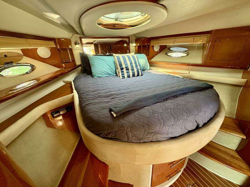 OUTSTANDING 45ft Doral Yacht For Sale