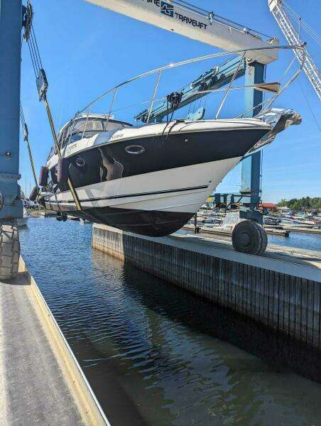 OUTSTANDING 45ft Doral Yacht For Sale