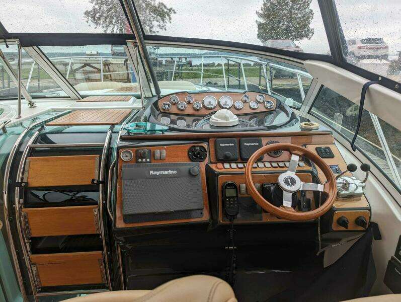 OUTSTANDING 45ft Doral Yacht For Sale