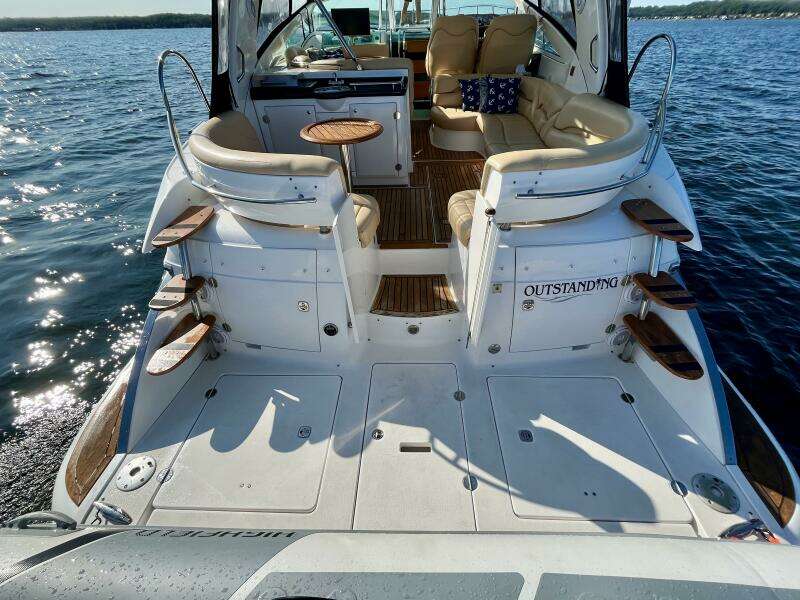 OUTSTANDING 45ft Doral Yacht For Sale