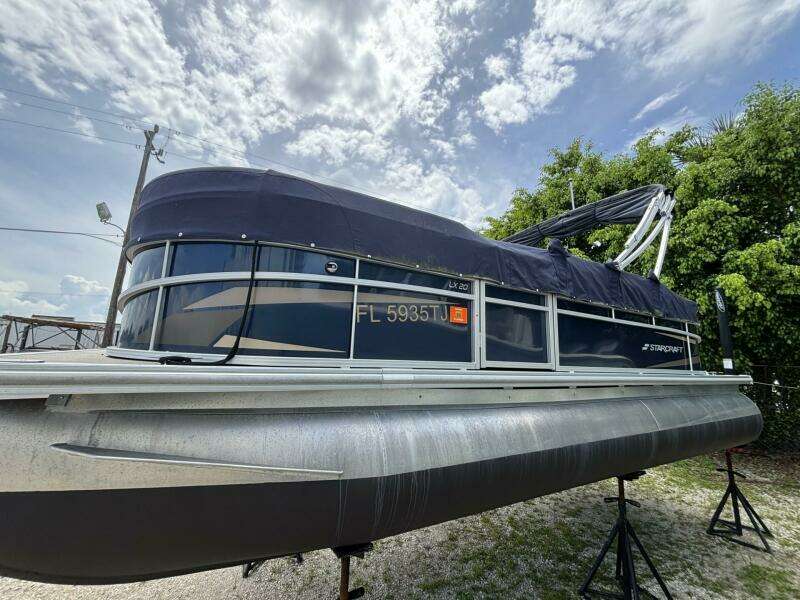 20ft Starcraft Yacht For Sale