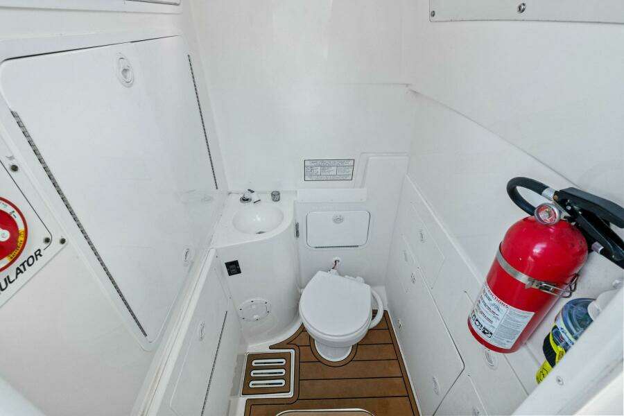 2012 Regulator 32