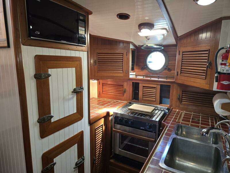 Klahani 39ft Liberty Yacht For Sale