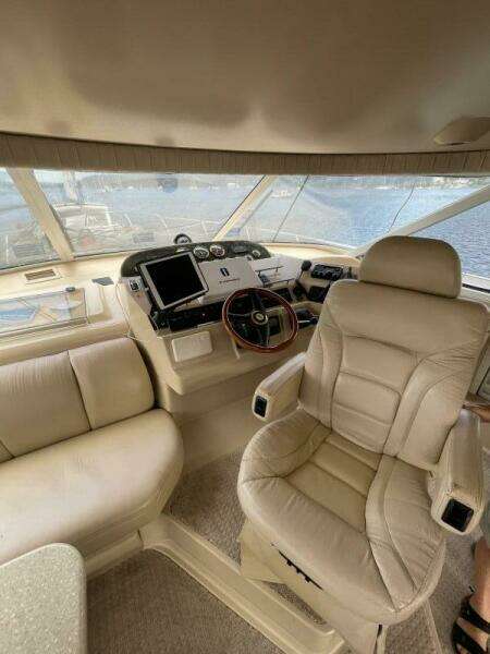 50ft Cruisers Yachts Yacht For Sale