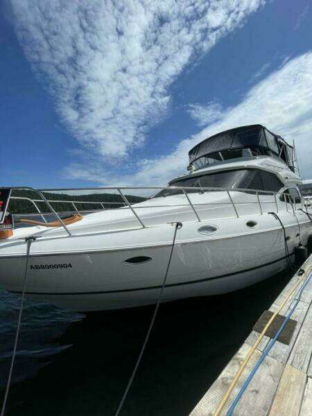 50ft Cruisers Yachts Yacht For Sale