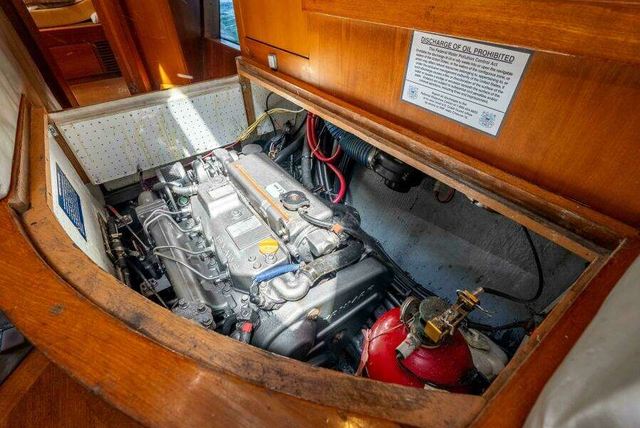 Chasing Waterfalls 50ft Tayana Yacht For Sale