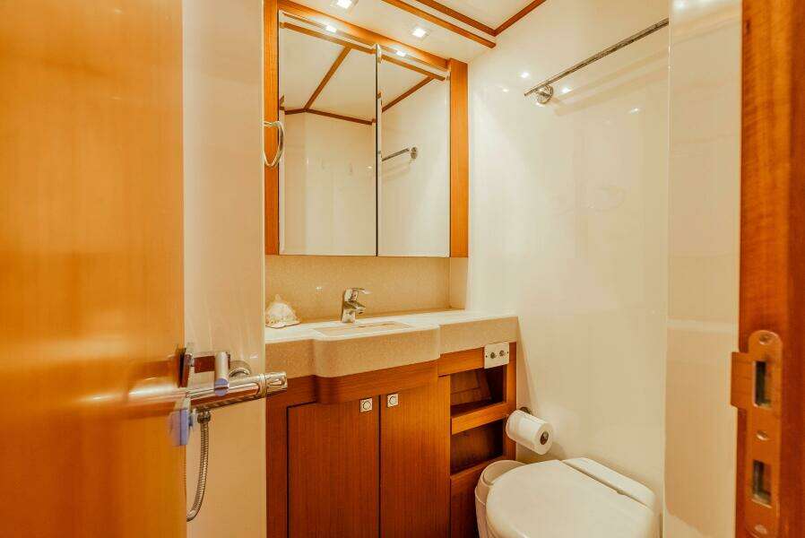 Chasing Waterfalls 50ft Tayana Yacht For Sale