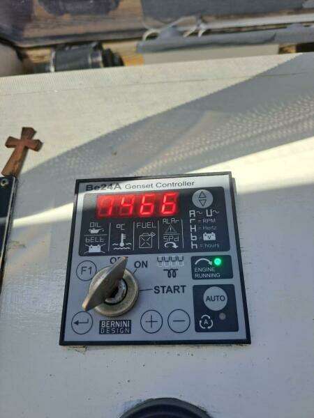 2015-power-catamaran-power-5292466-20240611061739185-1_XLARGE.jpg