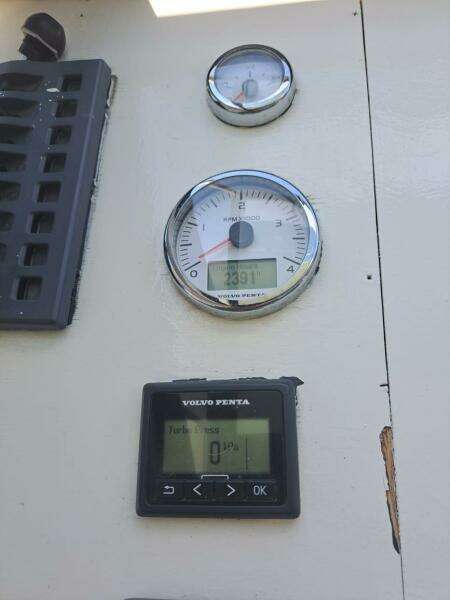 2015-power-catamaran-power-5292466-20240611061733141-1_XLARGE.jpg