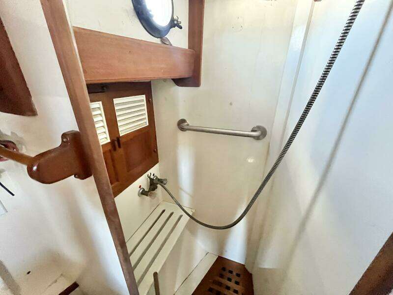 41ft CT Yacht For Sale
