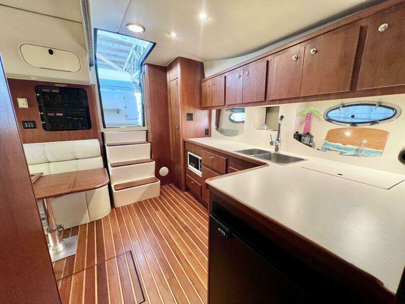 35ft Tiara Yachts Yacht For Sale