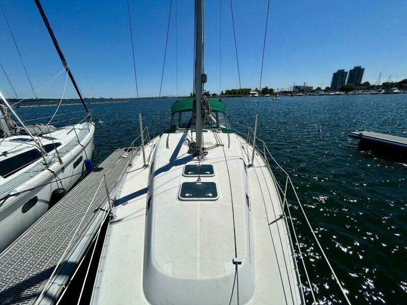 36ft Beneteau Yacht For Sale