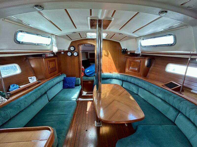 36ft Beneteau Yacht For Sale