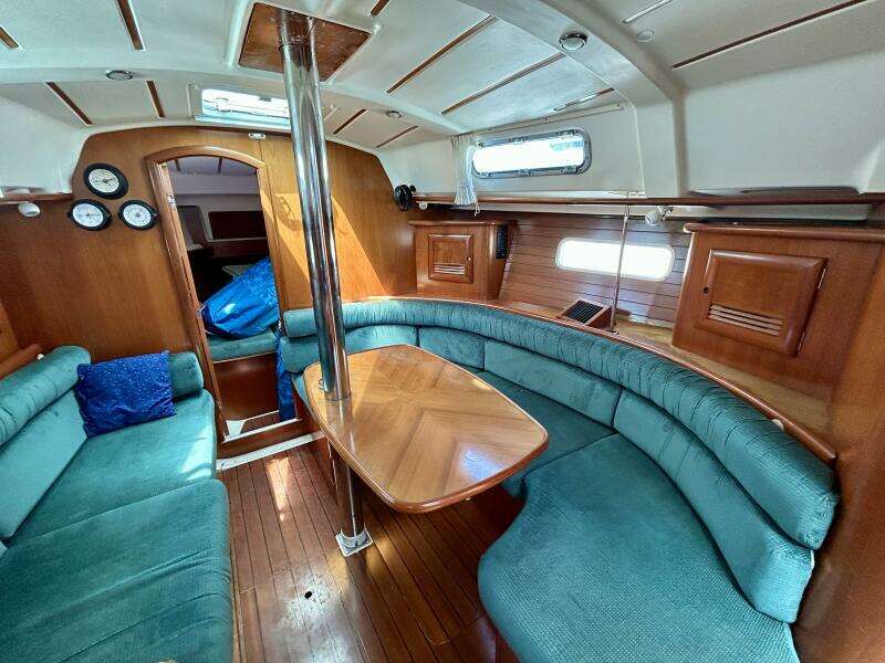 36ft Beneteau Yacht For Sale