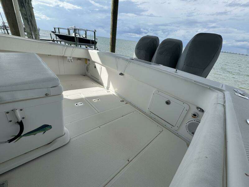 34ft SeaVee Yacht For Sale 34ft SeaVee Yacht For Sale