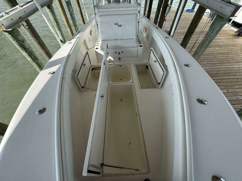 34ft SeaVee Yacht For Sale 34ft SeaVee Yacht For Sale