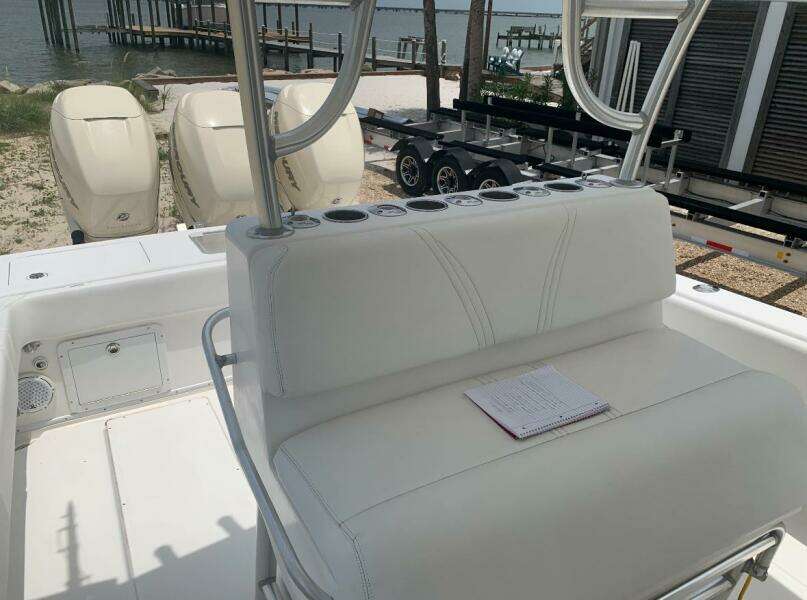 34ft SeaVee Yacht For Sale
