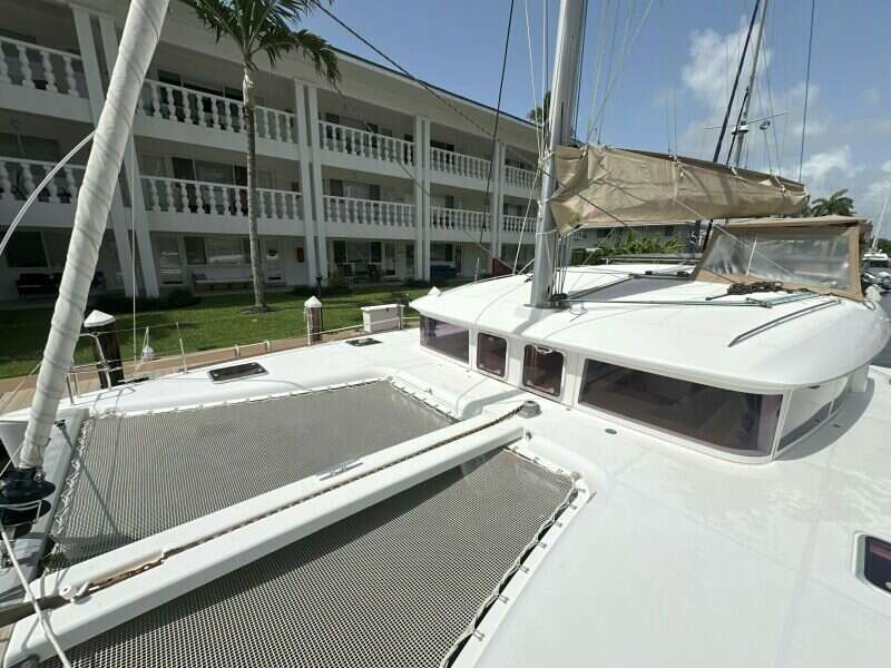 2012-lagoon-400-sail-9878984-20250721095451353-1.jpg