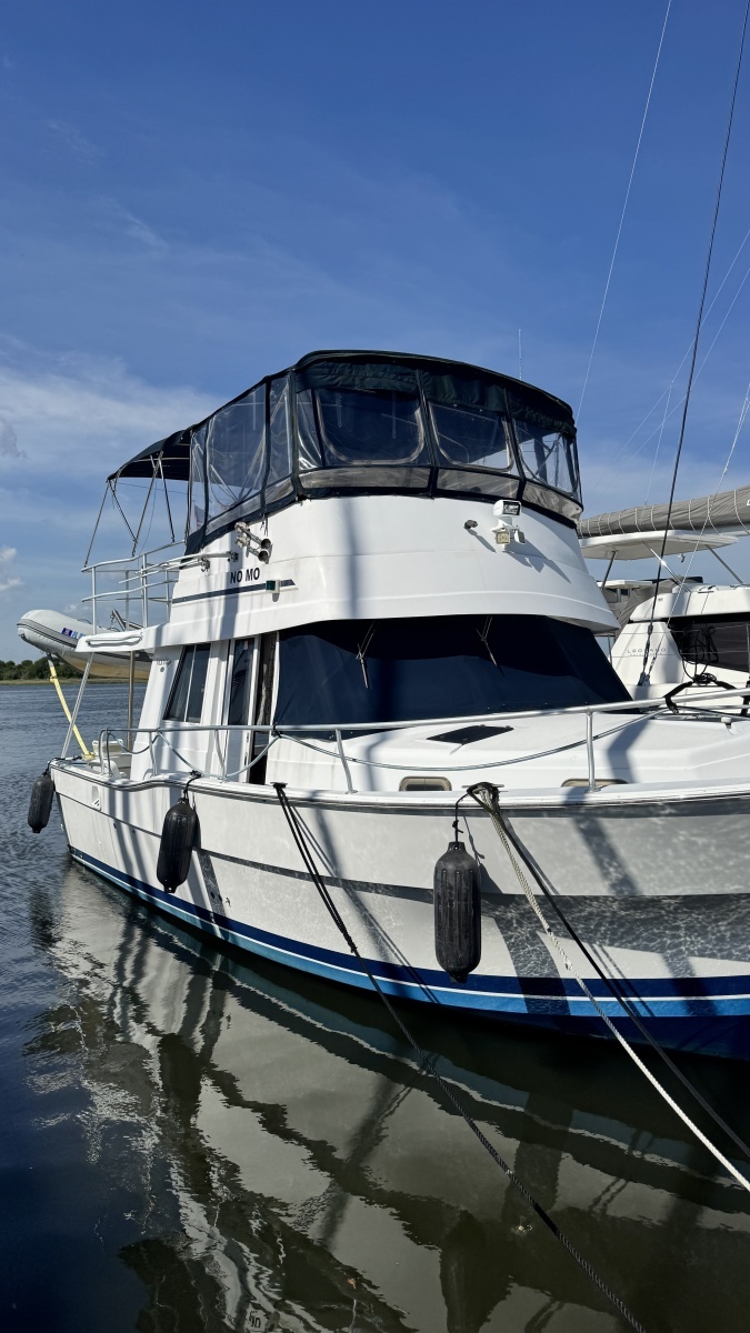 NoMo 39ft Mainship Yacht For Sale