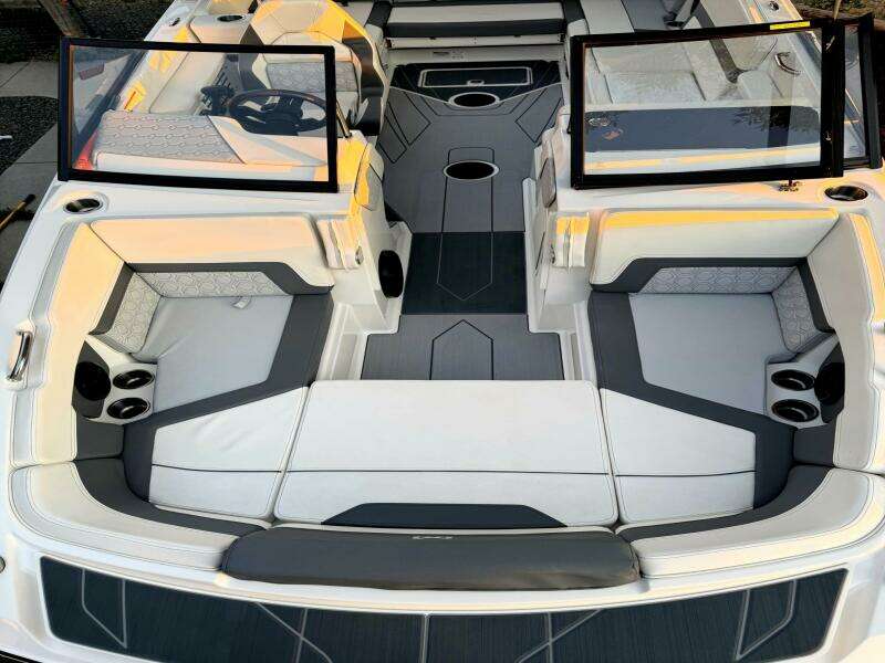 22ft Heyday Yacht For Sale