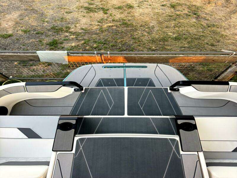 22ft Heyday Yacht For Sale