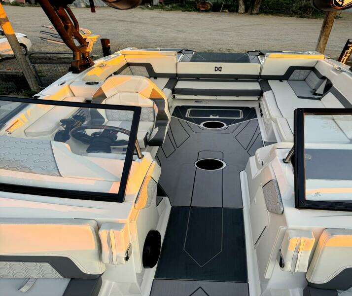 22ft Heyday Yacht For Sale