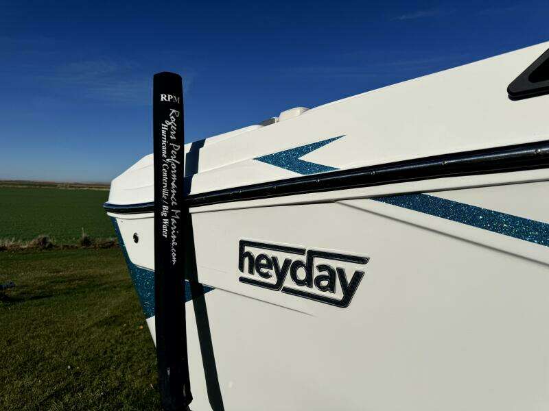 22ft Heyday Yacht For Sale