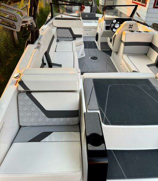 22ft Heyday Yacht For Sale