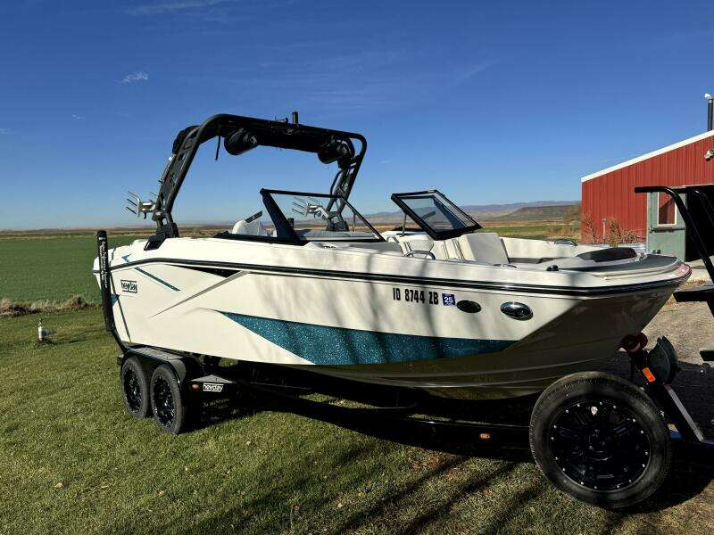 22ft Heyday Yacht For Sale