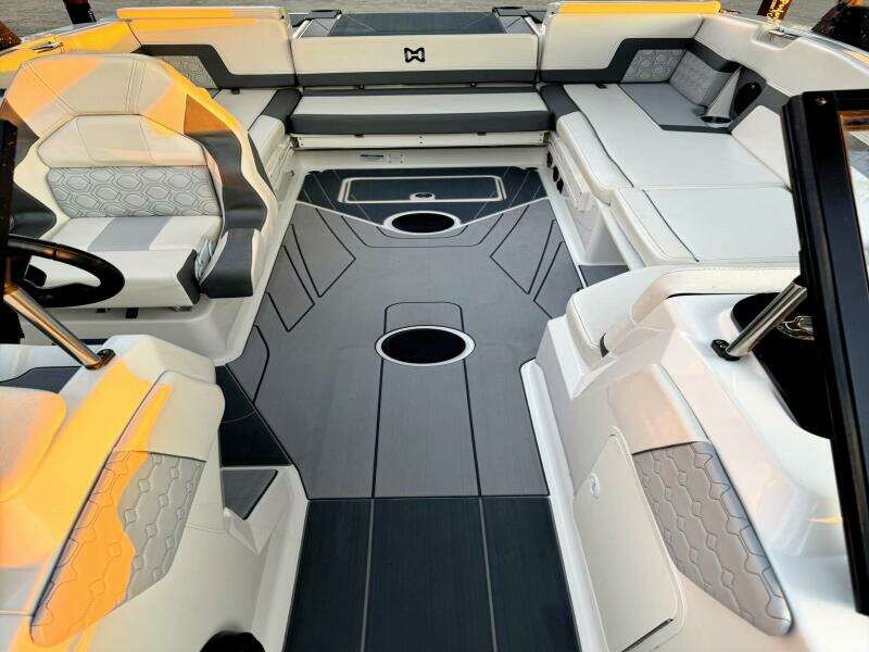 22ft Heyday Yacht For Sale