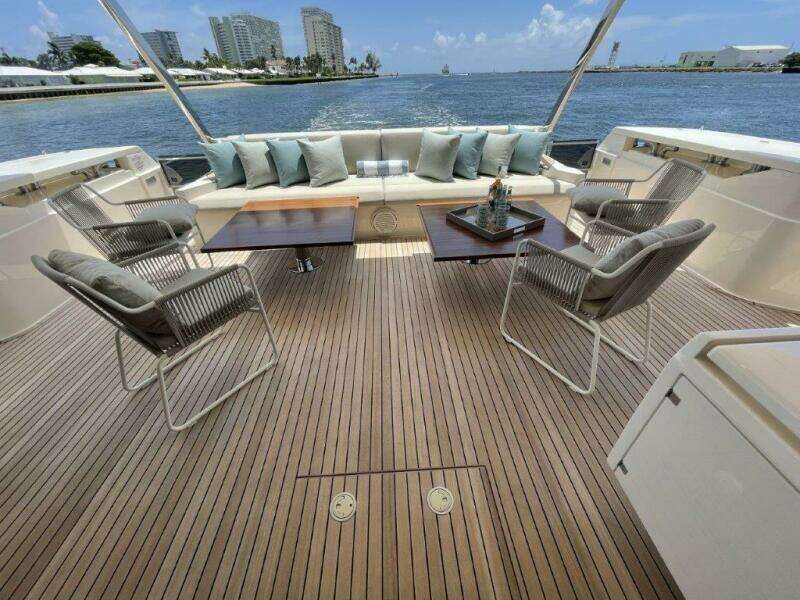 OUR TRADE 92ft Ferretti Yachts Yacht For Sale