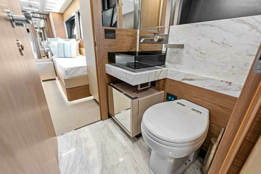 OUR TRADE 92ft Ferretti Yachts Yacht For Sale