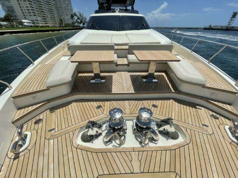 OUR TRADE 92ft Ferretti Yachts Yacht For Sale
