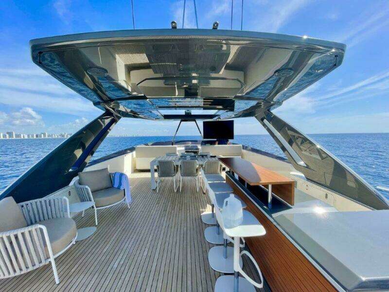 OUR TRADE 92ft Ferretti Yachts Yacht For Sale
