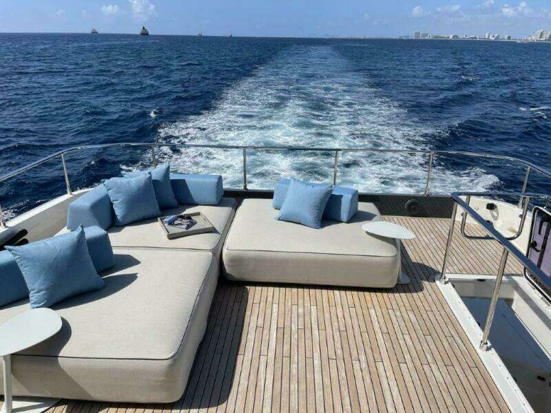 OUR TRADE 92ft Ferretti Yachts Yacht For Sale