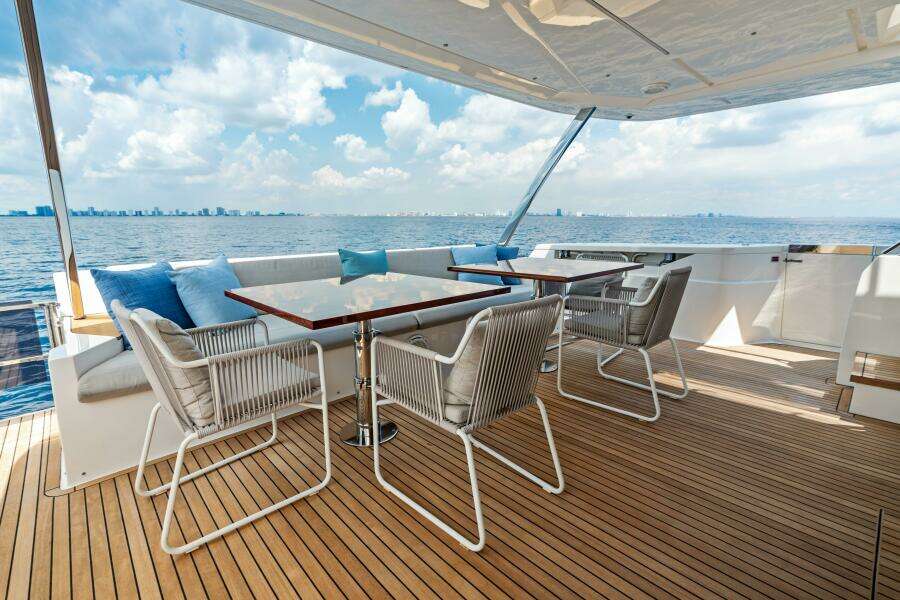 OUR TRADE 92ft Ferretti Yachts Yacht For Sale