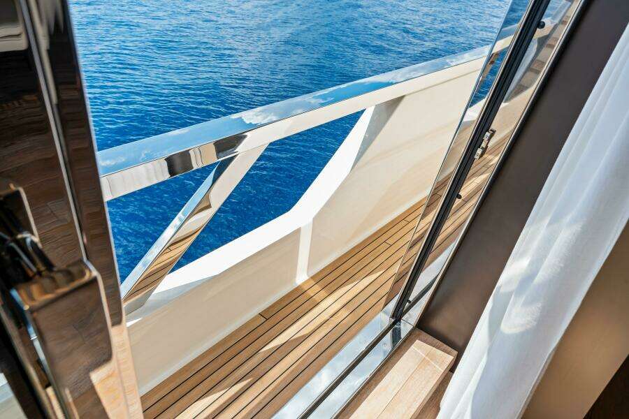 OUR TRADE 92ft Ferretti Yachts Yacht For Sale