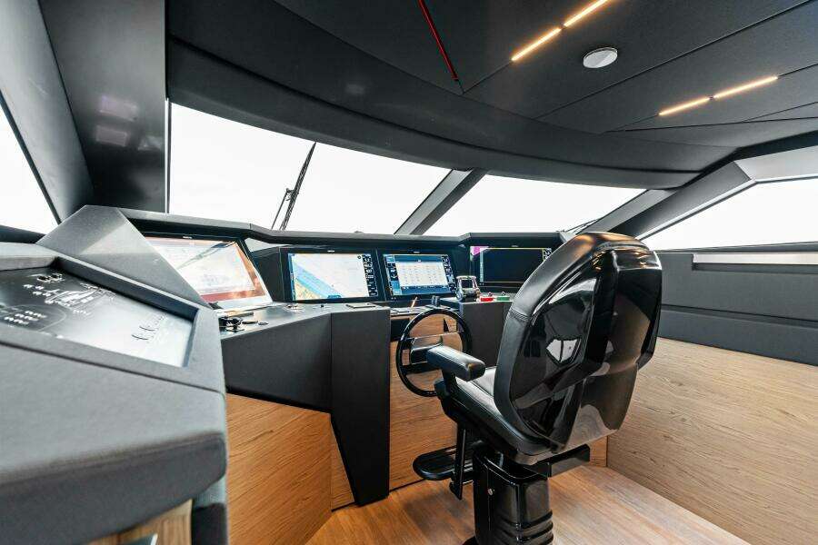 OUR TRADE 92ft Ferretti Yachts Yacht For Sale