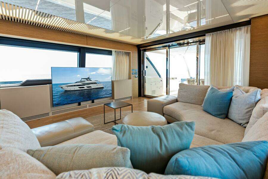OUR TRADE 92ft Ferretti Yachts Yacht For Sale