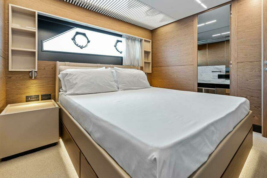 OUR TRADE 92ft Ferretti Yachts Yacht For Sale