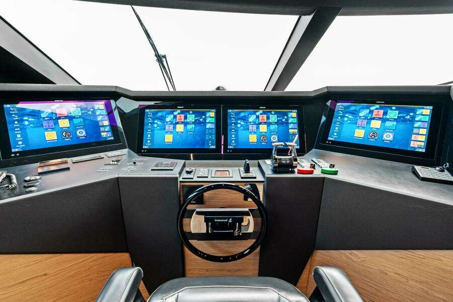 OUR TRADE 92ft Ferretti Yachts Yacht For Sale