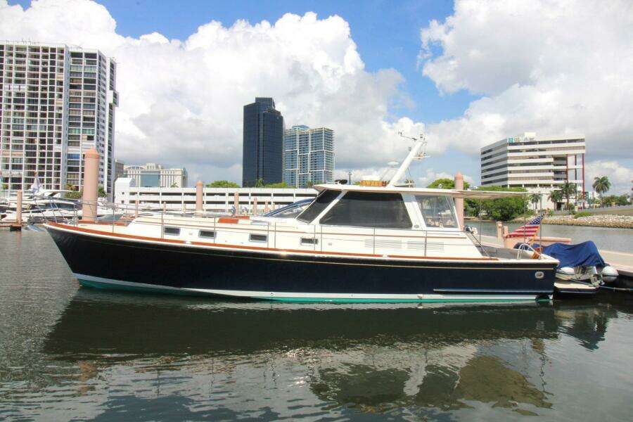 SWEET 49ft Grand Banks Yacht For Sale