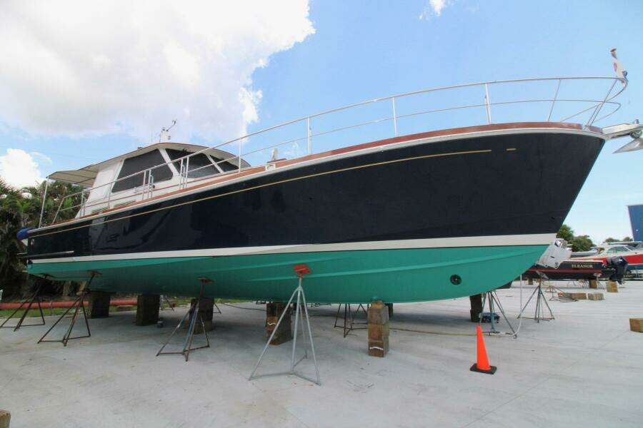 SWEET 49ft Grand Banks Yacht For Sale